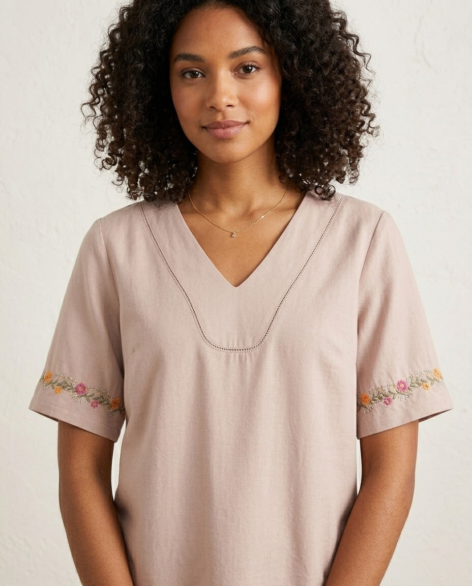 Camisa Feminina em Viscose Bordada